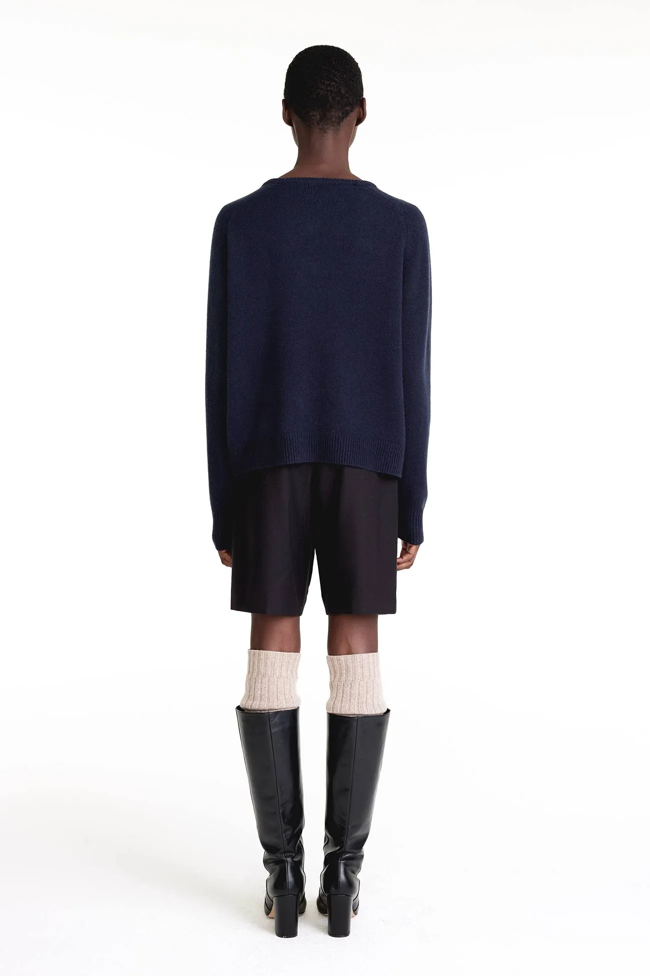 ARIA V-NECK CASHMERE SWEATER