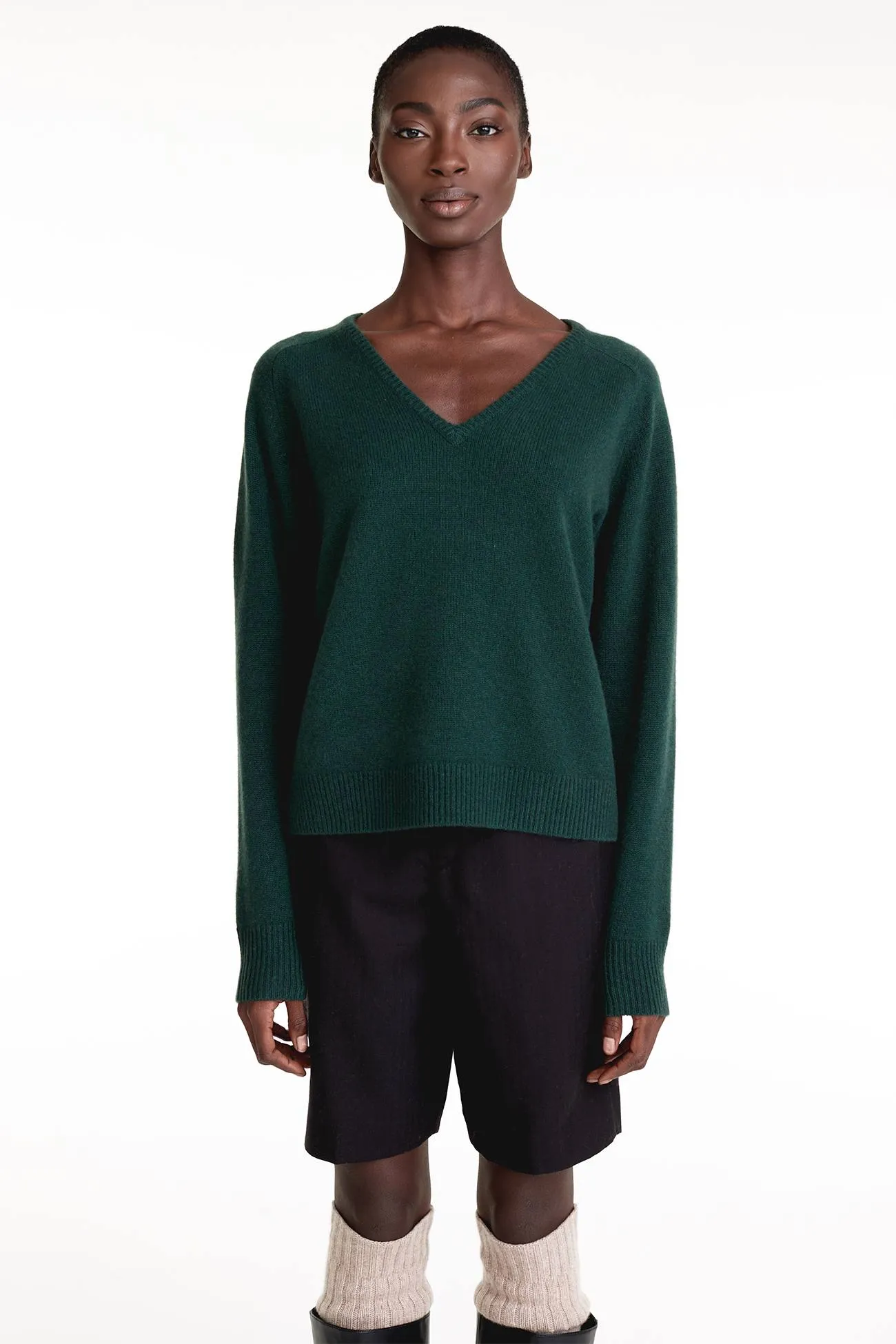 ARIA V-NECK CASHMERE SWEATER