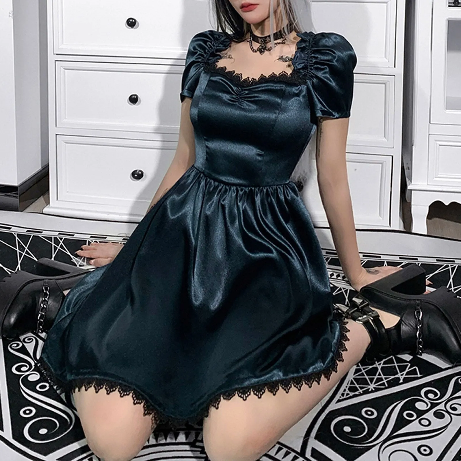 VenusFox Gothes Dark Elegant Lace Trim Gothic A-line Dress Vintage Women Ruched Front Puff Sleeve Mini Dress Autumn Fashion Slim Clubwear