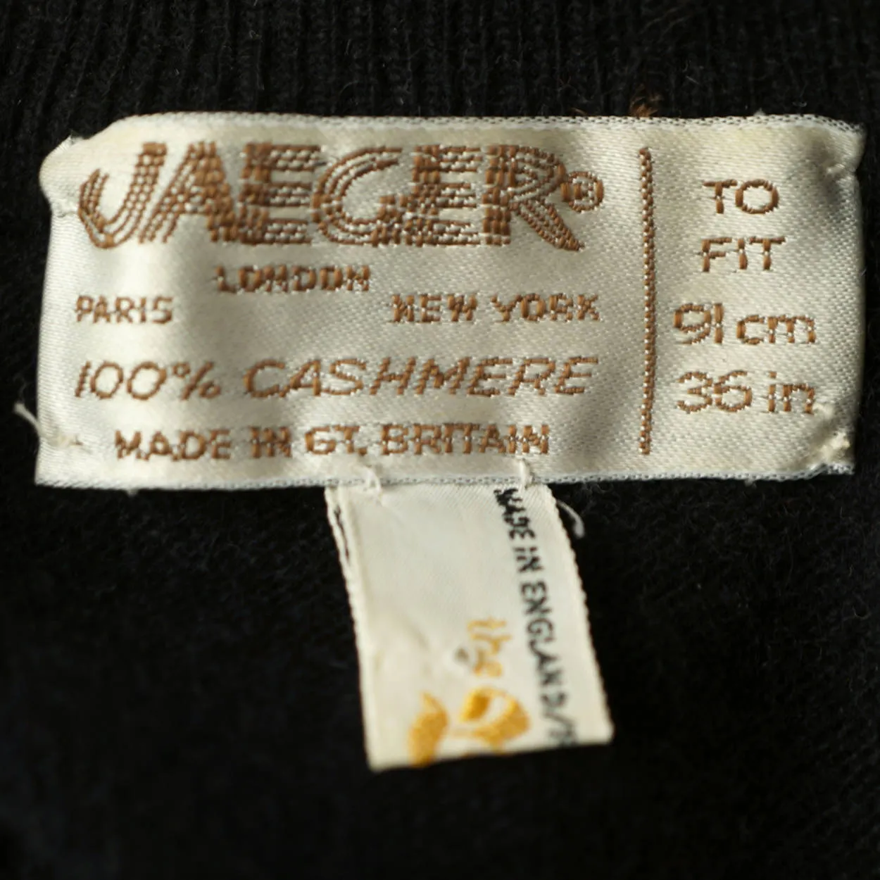 Vintage 1970s Jaeger British Cashmere Pullover Sweater Vest Zig Zag Ptn Ladies M
