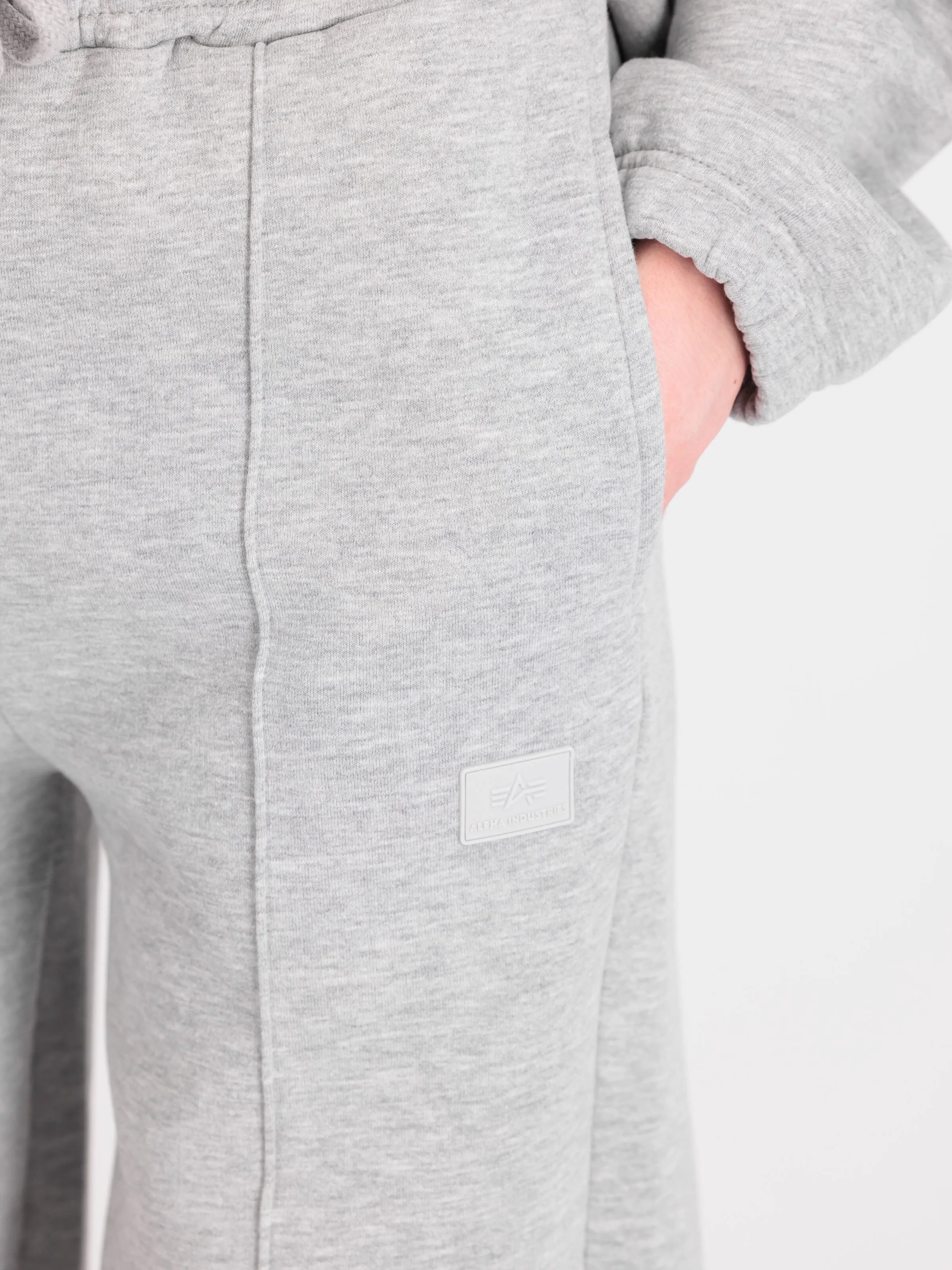 WOMEN'S X-FIT LABEL WIDE JOGGER